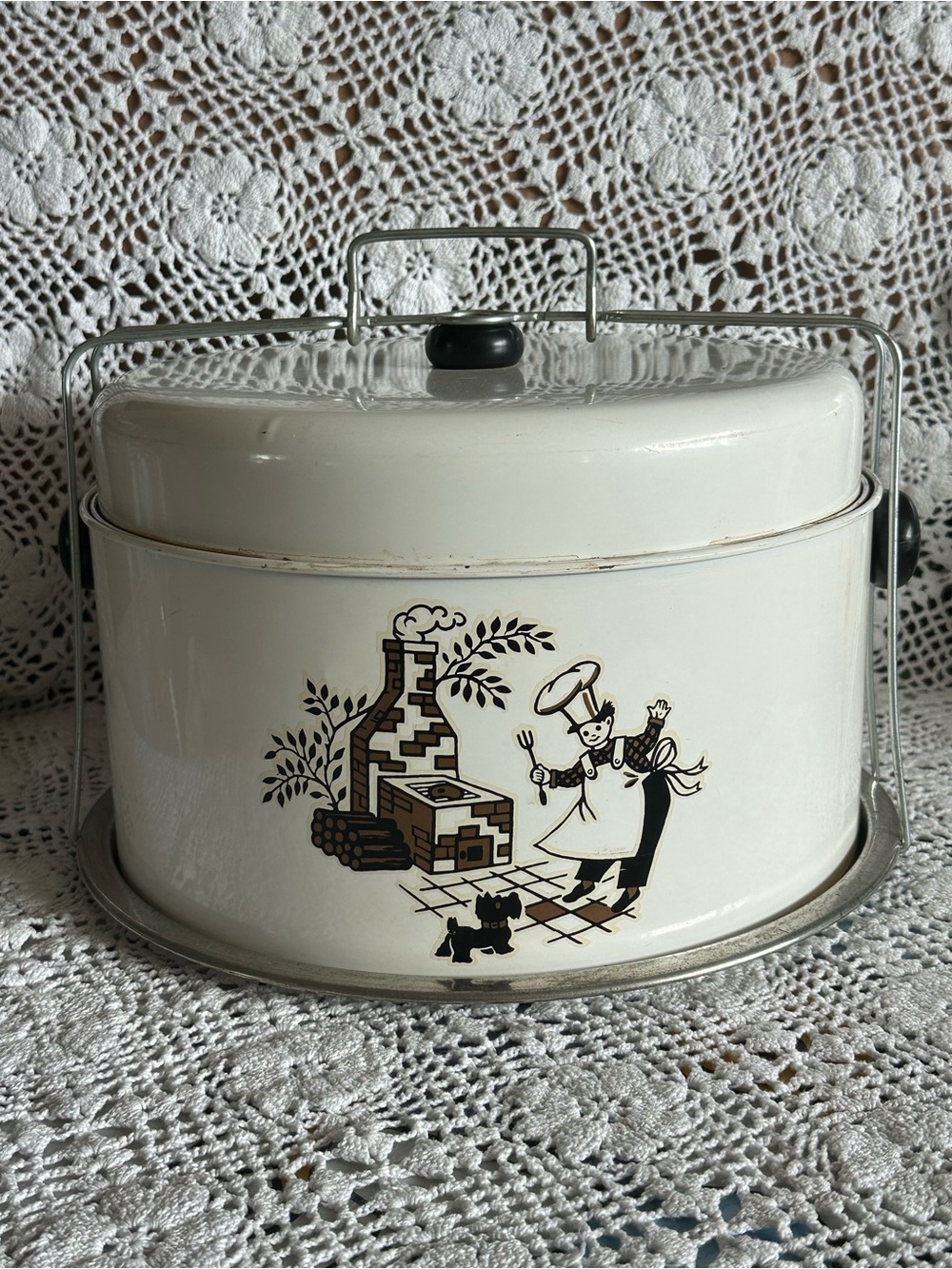 Vintage Mid-Century Modern Lincoln BeautyWare White Cake/Pie Carrier Scottie Dog